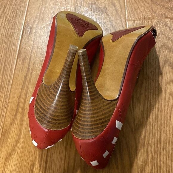 Naughty Monkey Red and White Heels - Picture 11 of 12